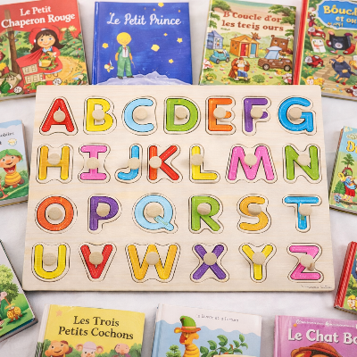 Puzzle-bois-Alphabet-planche-encastrement-livres