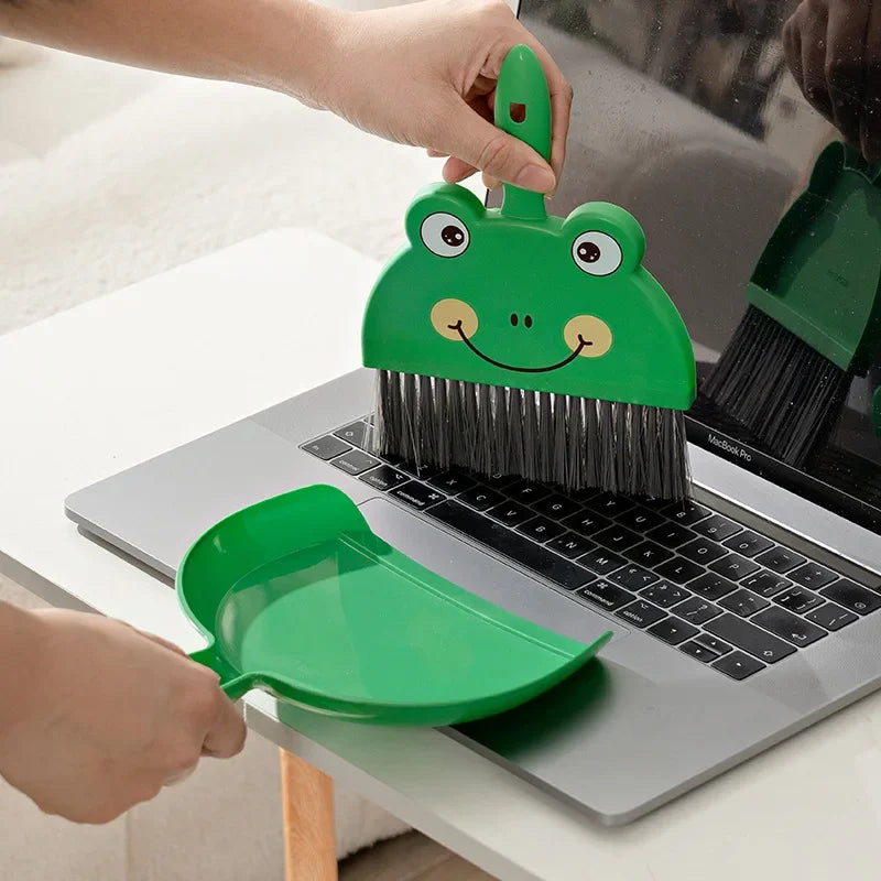 motricité-pratique-pelle-balayette-grenouille