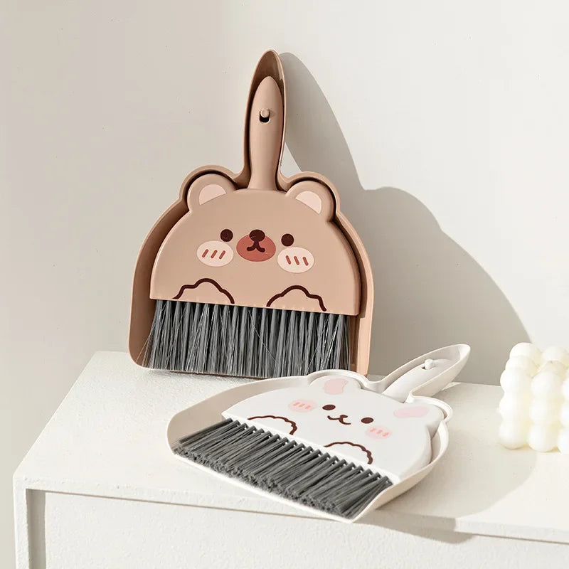 motricité-pratique-pelle-balayette-lapin-ours